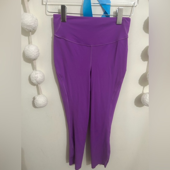 Lululemon Base Pace High Rise Crop - Picture 4 of 14